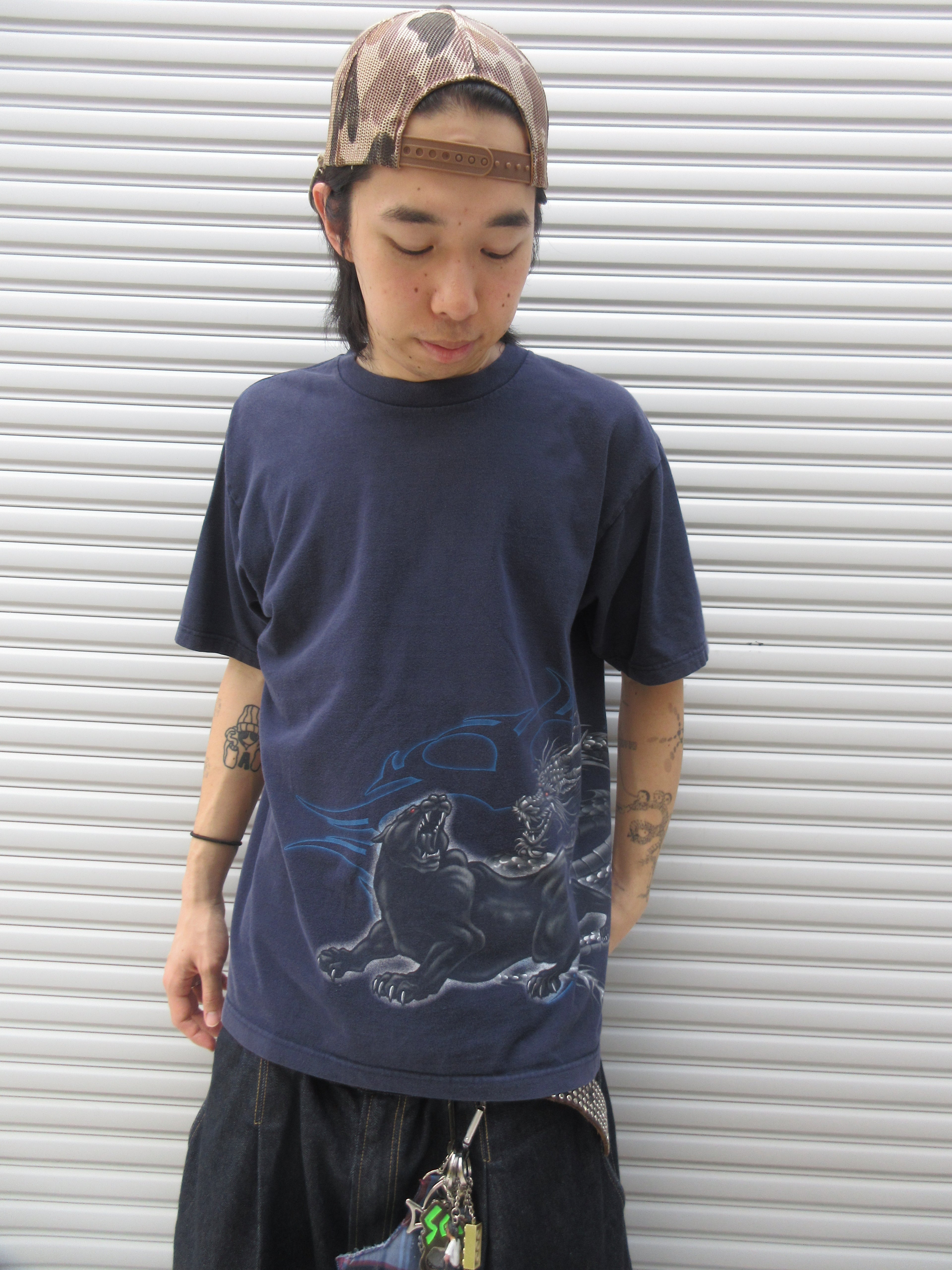 00s Cygnus Tribal Graphic Tee