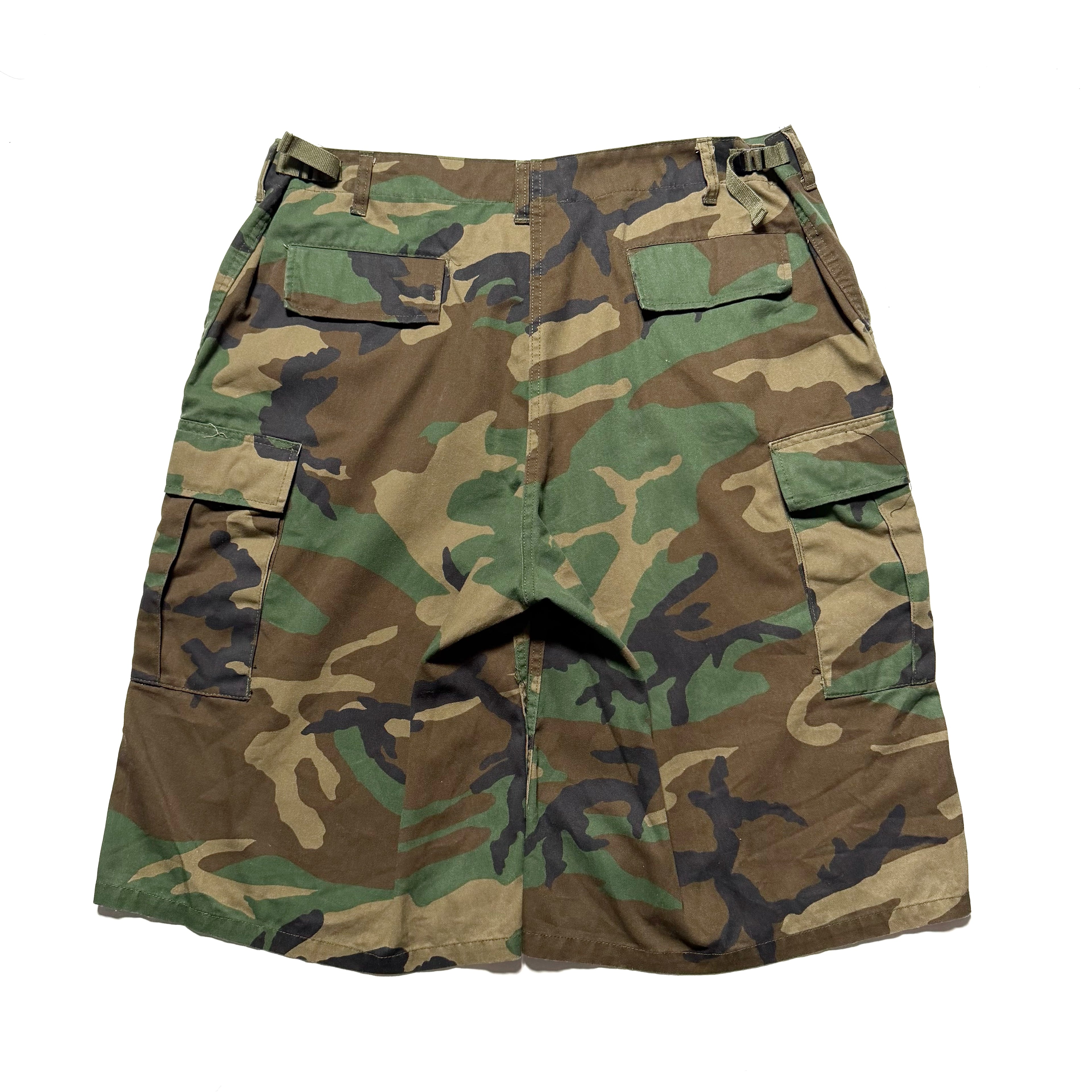 00s UNKNOWN Camo Cargoshorts
