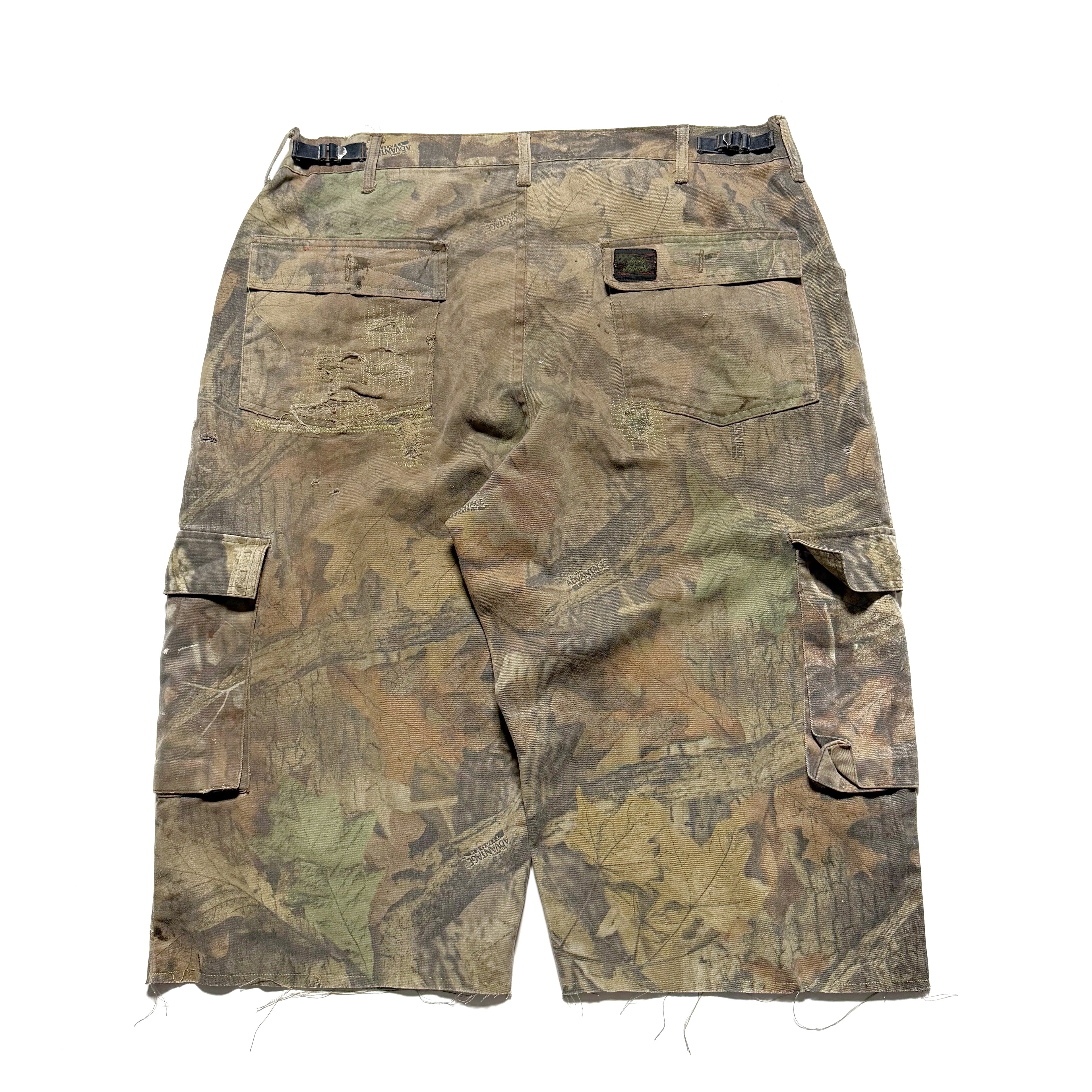 00s UNKNOWN Tree Camo Baggy Cargo Shorts