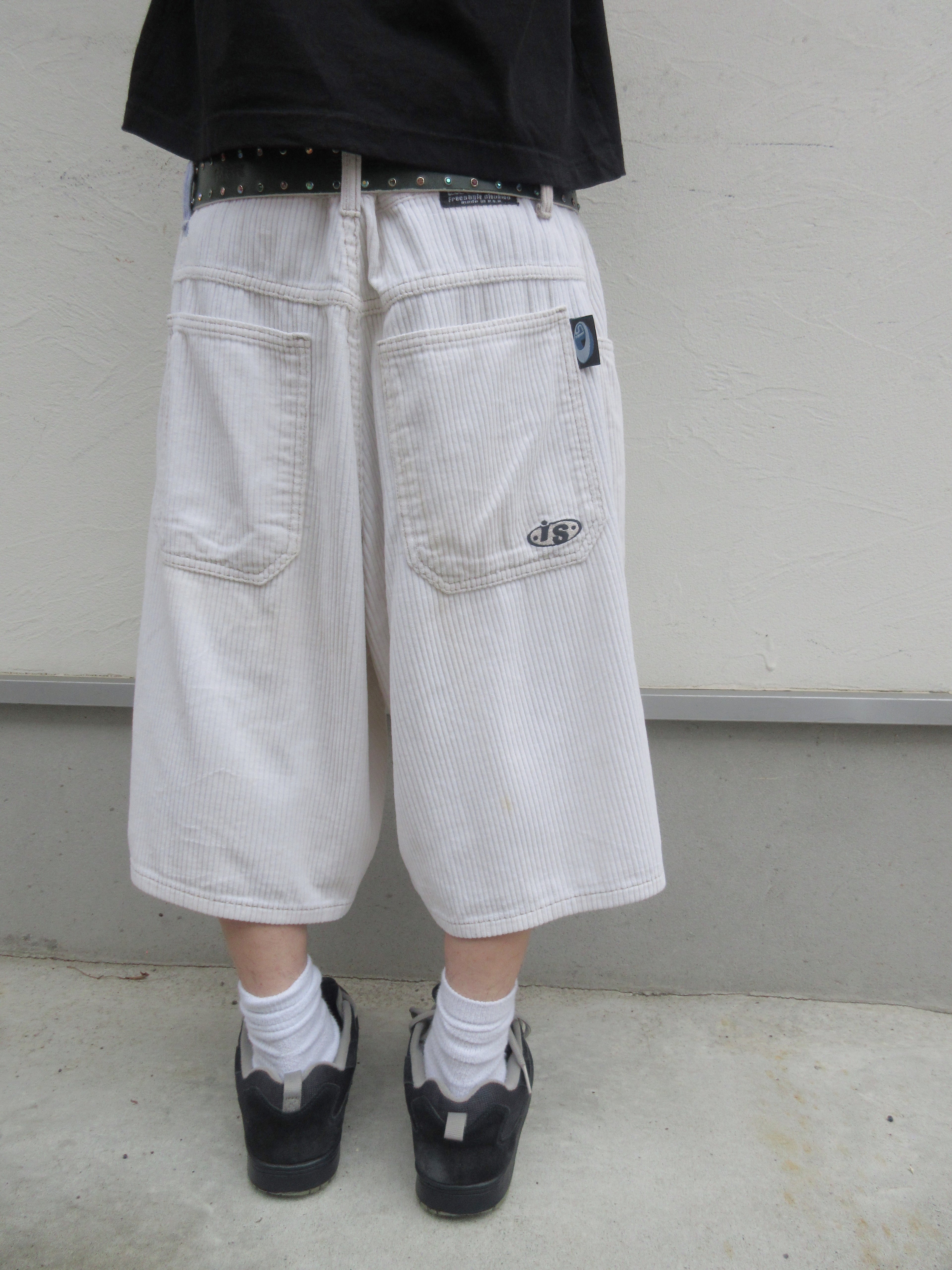 90~00s INTERSTATE Corduroy Super Baggy Shorts