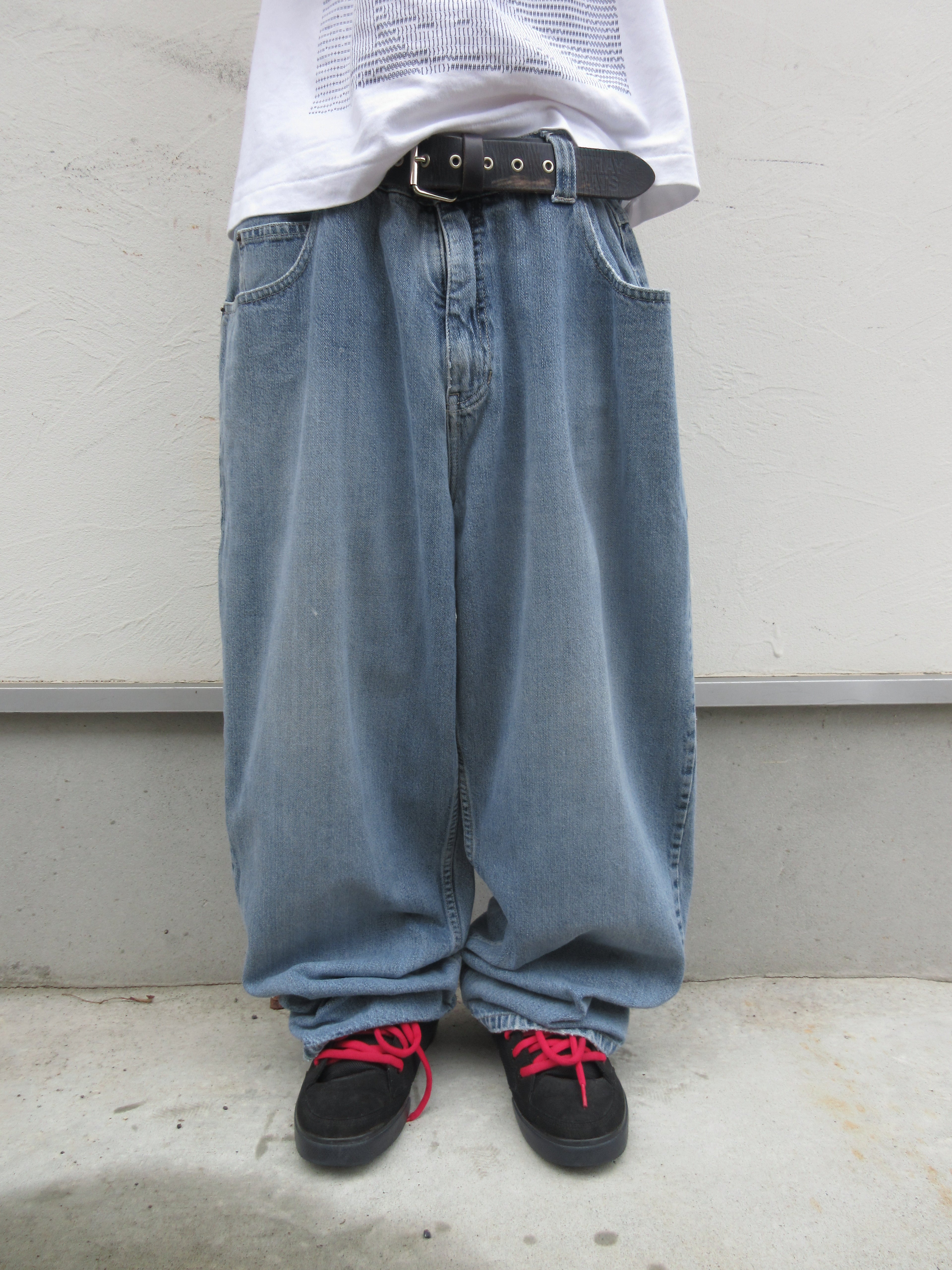 00s Anchor Blue BEYOND BAGGY Denim