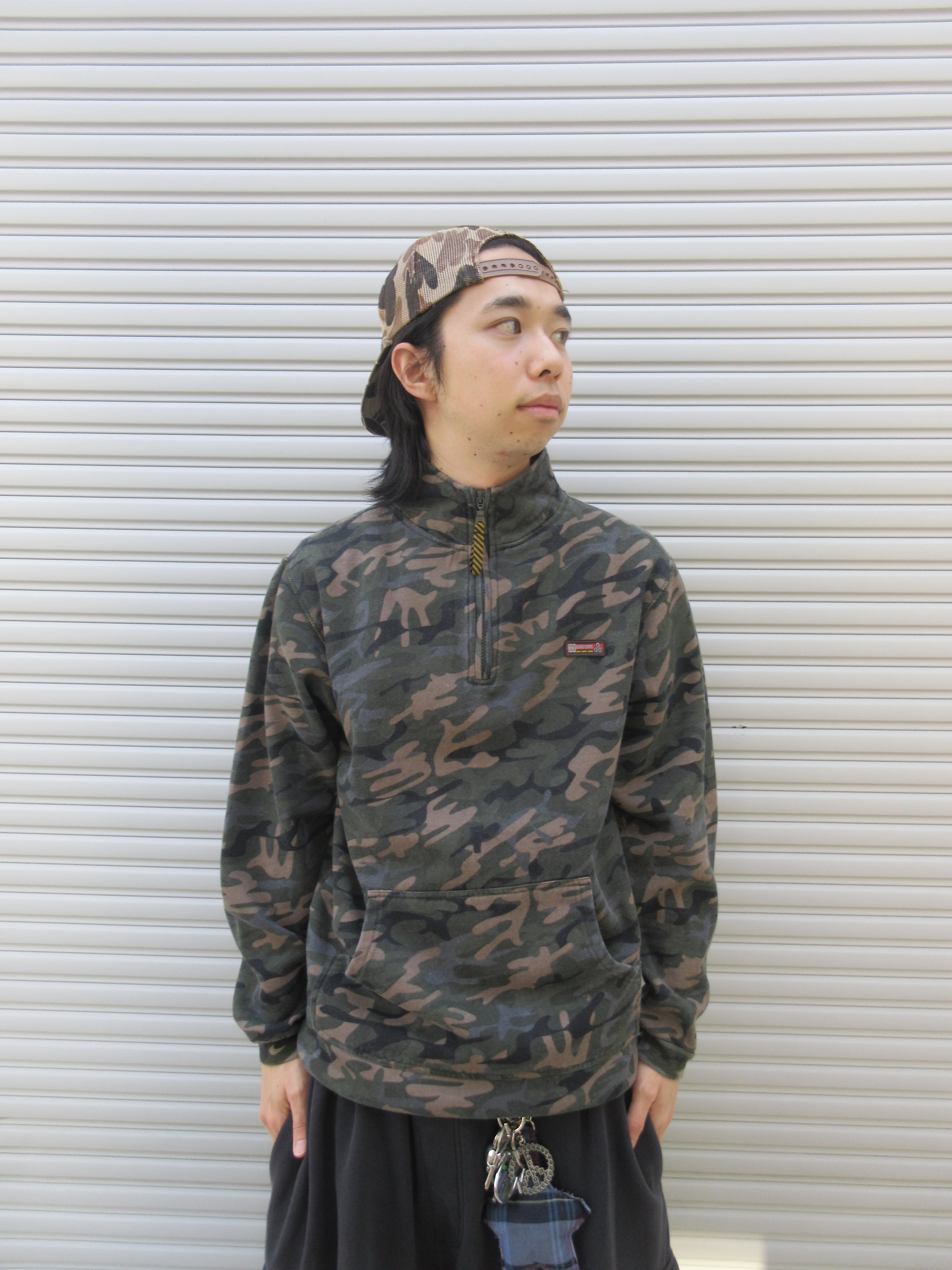 90~00s NO BOUNDARIES Half Zip Camo Sweat Shirts