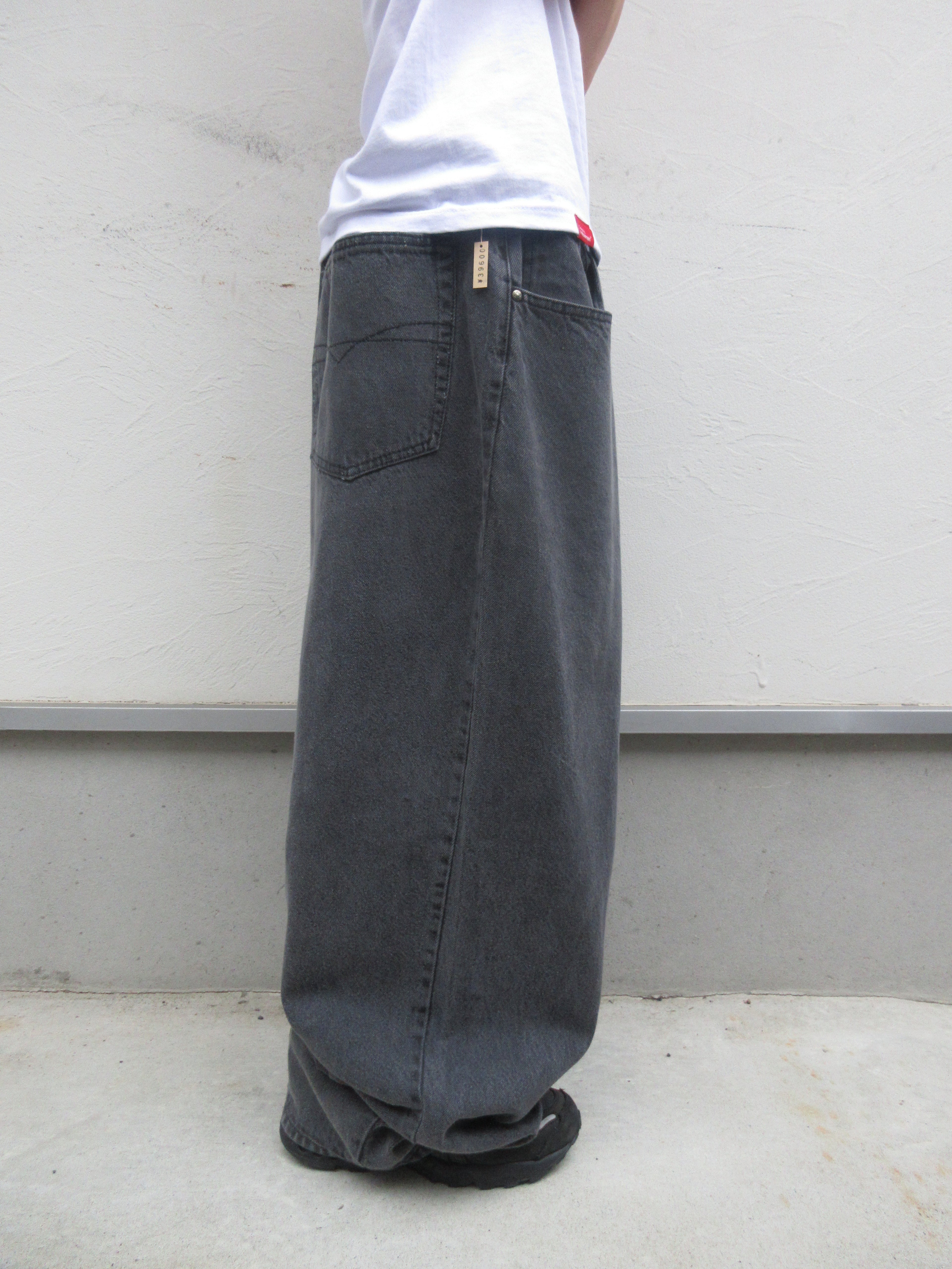 90~00s Anchor Blue BEYOND BAGGY Denim