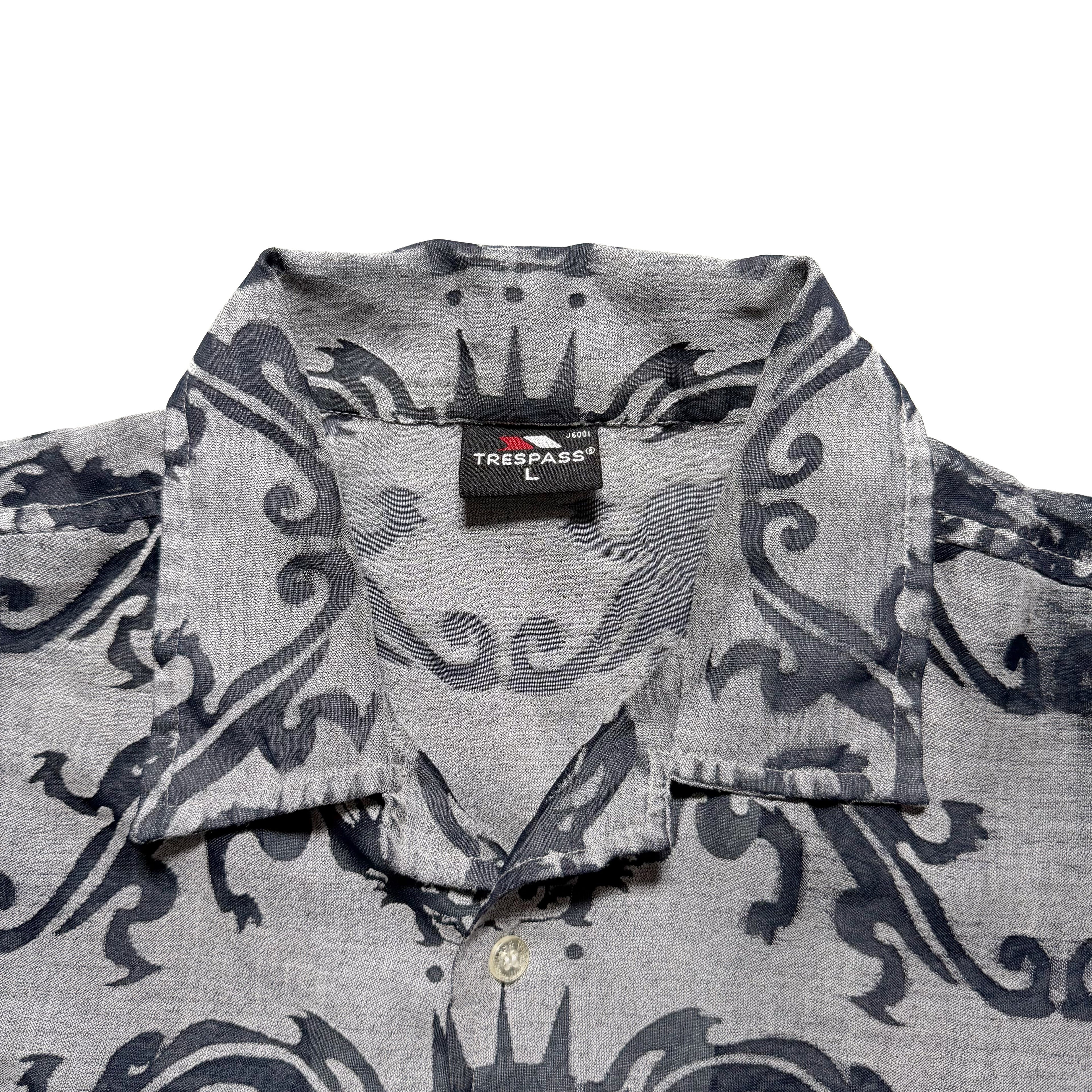 90~00s TRESPASS Dragon S/S Shirts