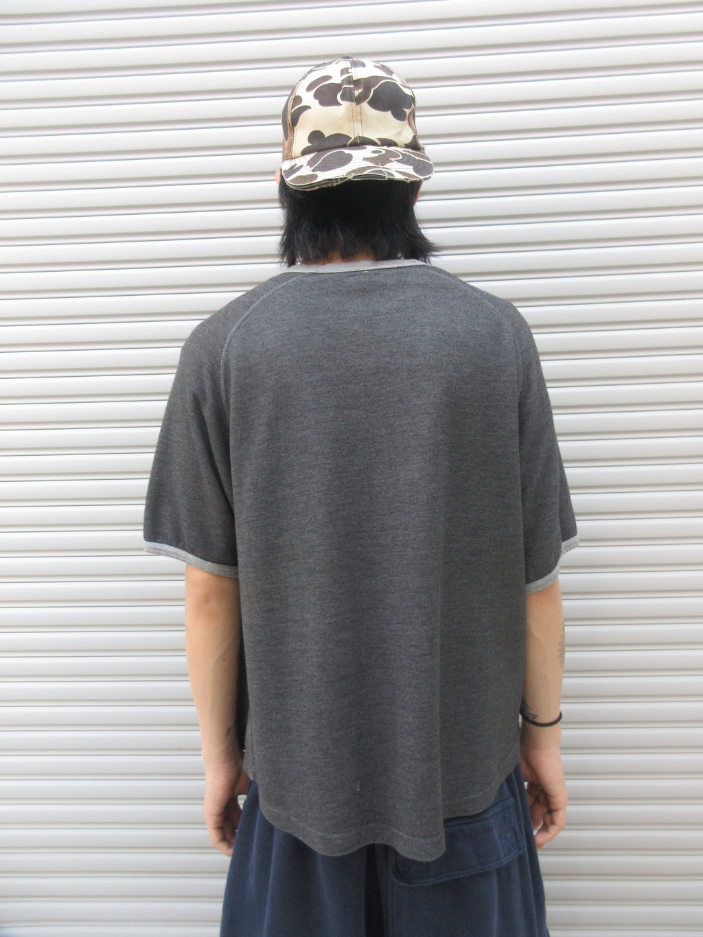 00s RUSTY Reversible Logo Graphic Tee