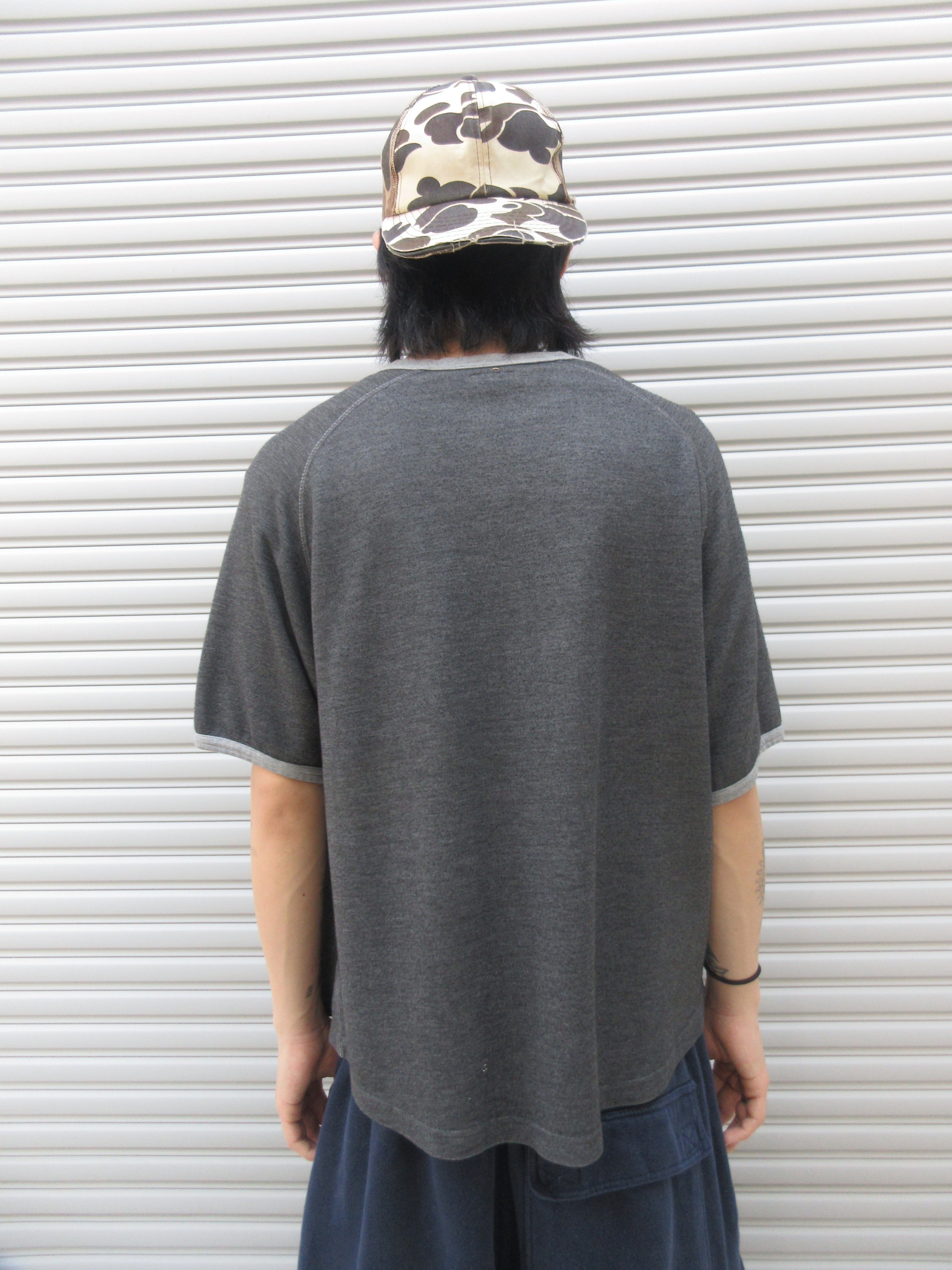 00s RUSTY Reversible Logo Graphic Tee
