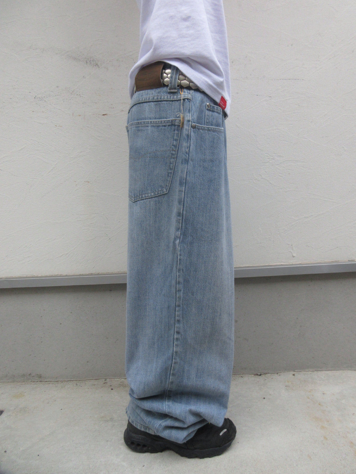 00s Anchor Blue BEYOND BAGGY Denim