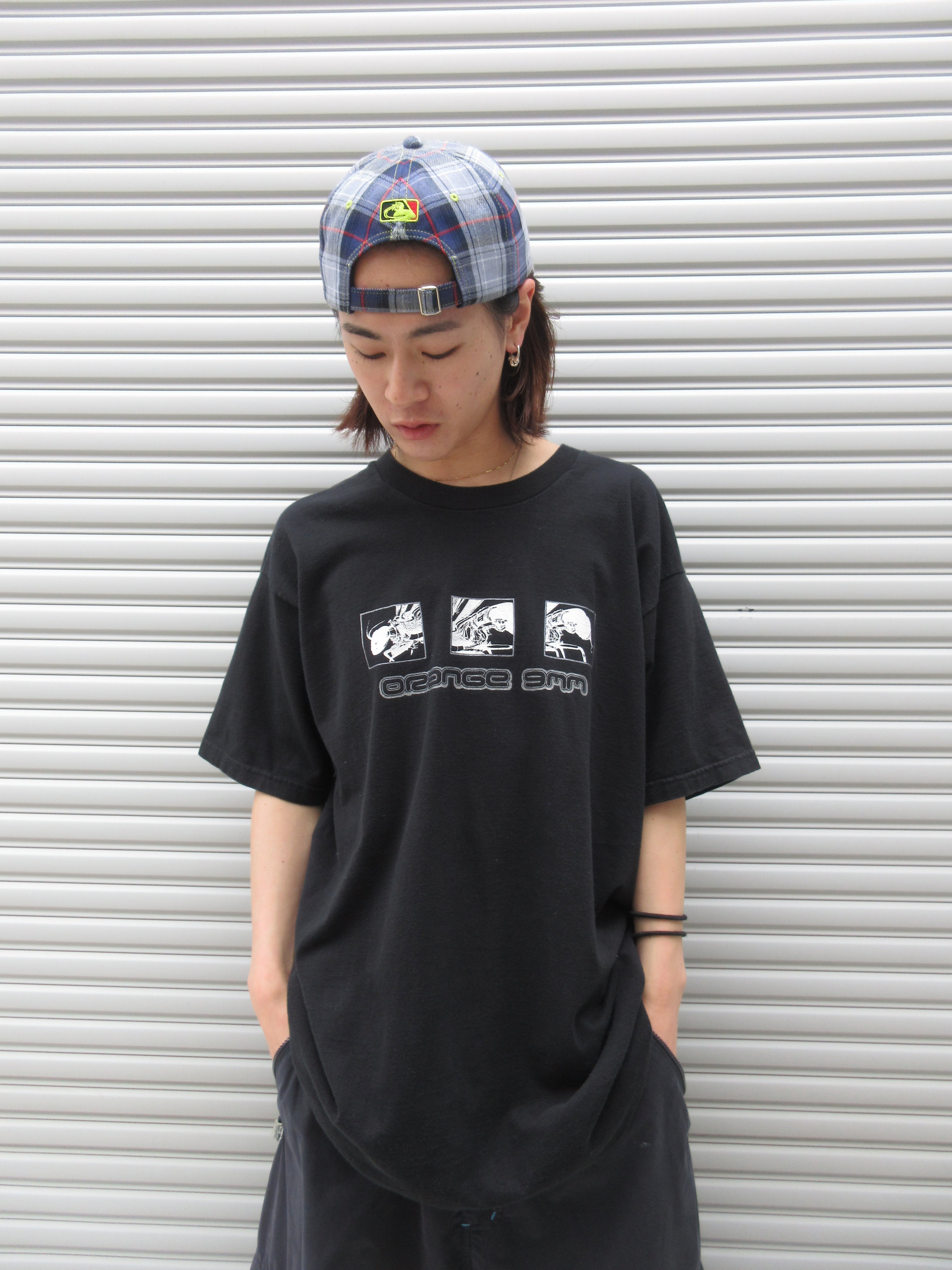 90~00s ORANGE 9mm Graphic Tee