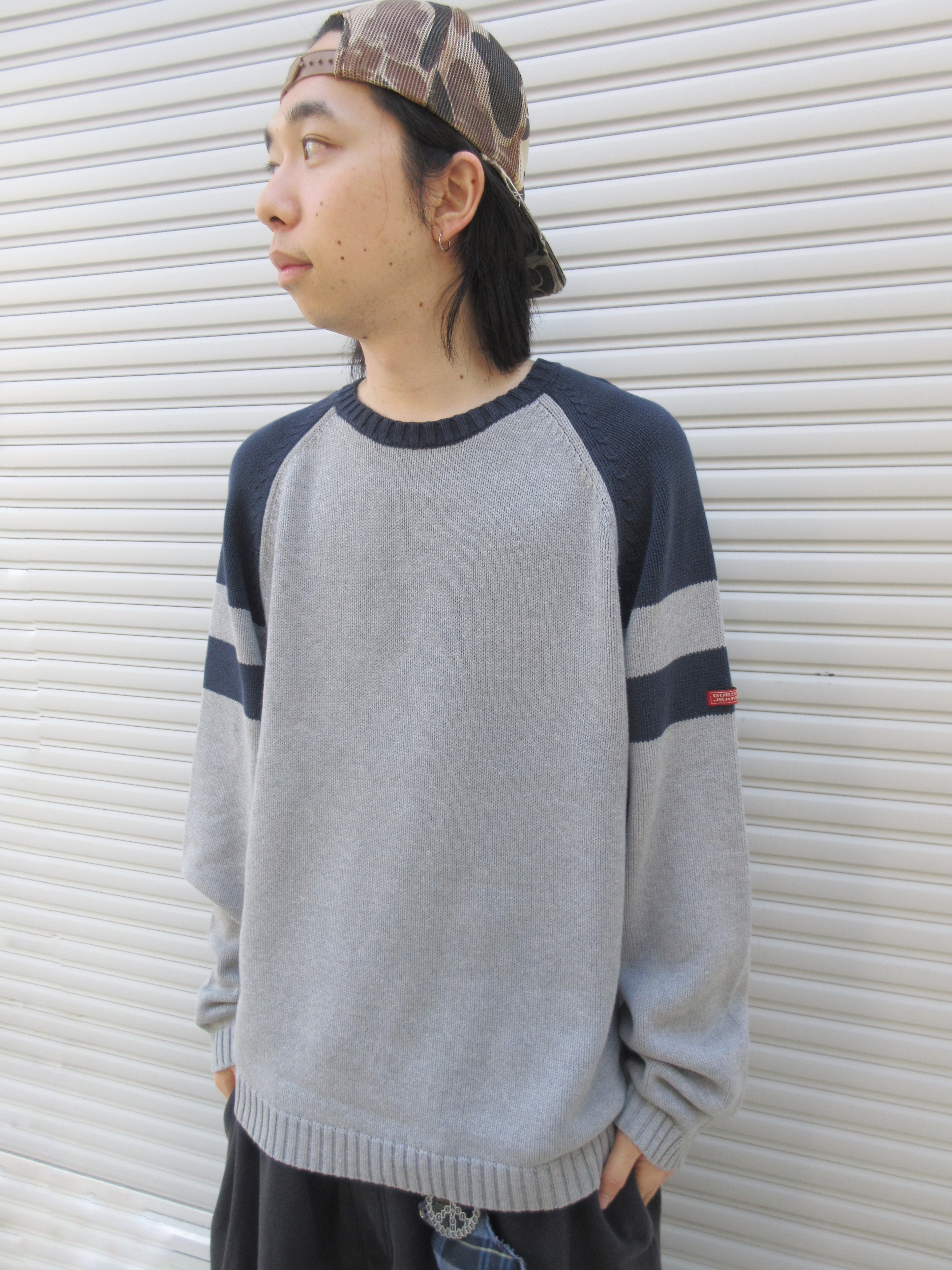 00s GUESS Design Two-tone Knit Sweater