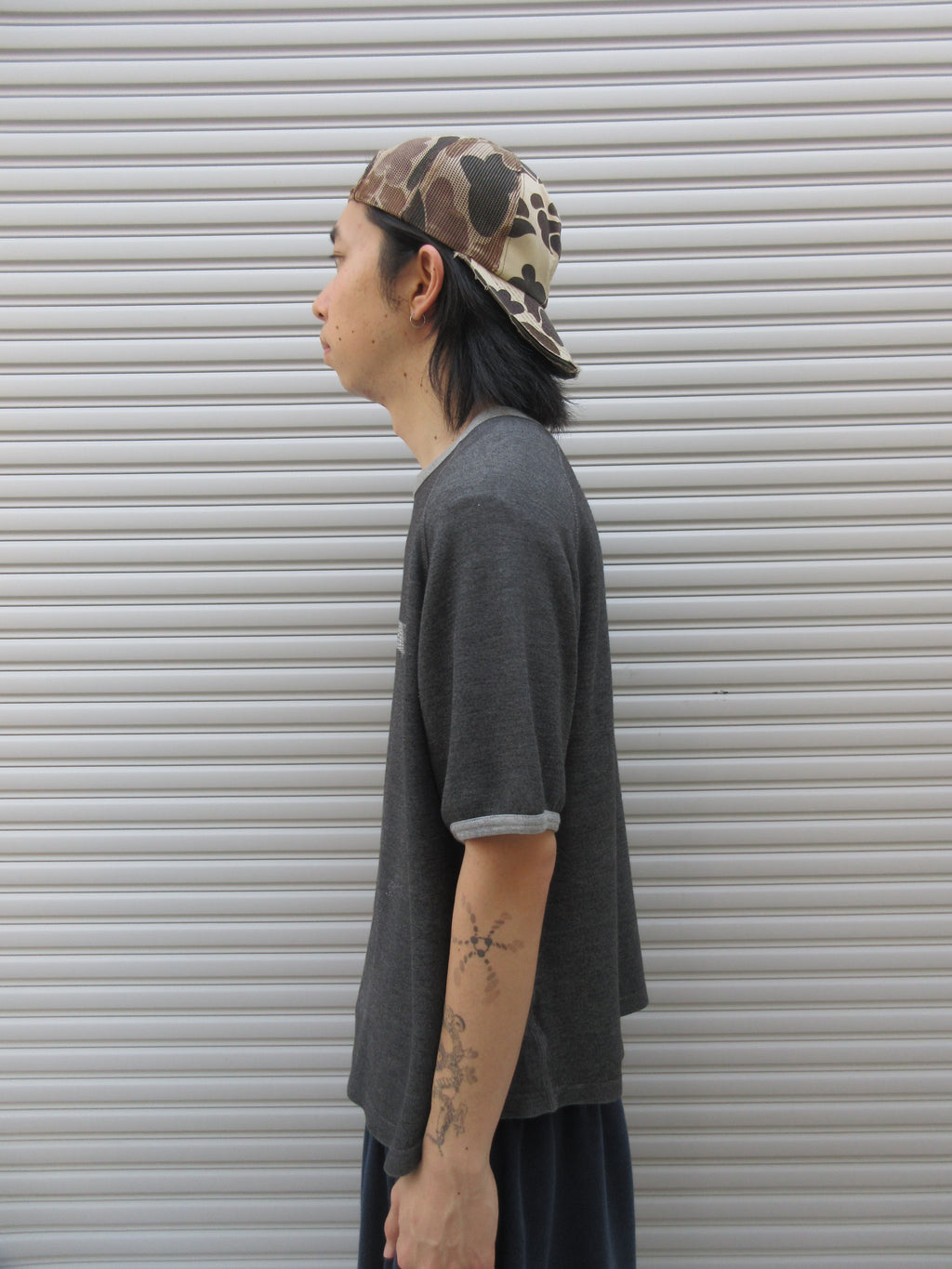00s RUSTY Reversible Logo Graphic Tee