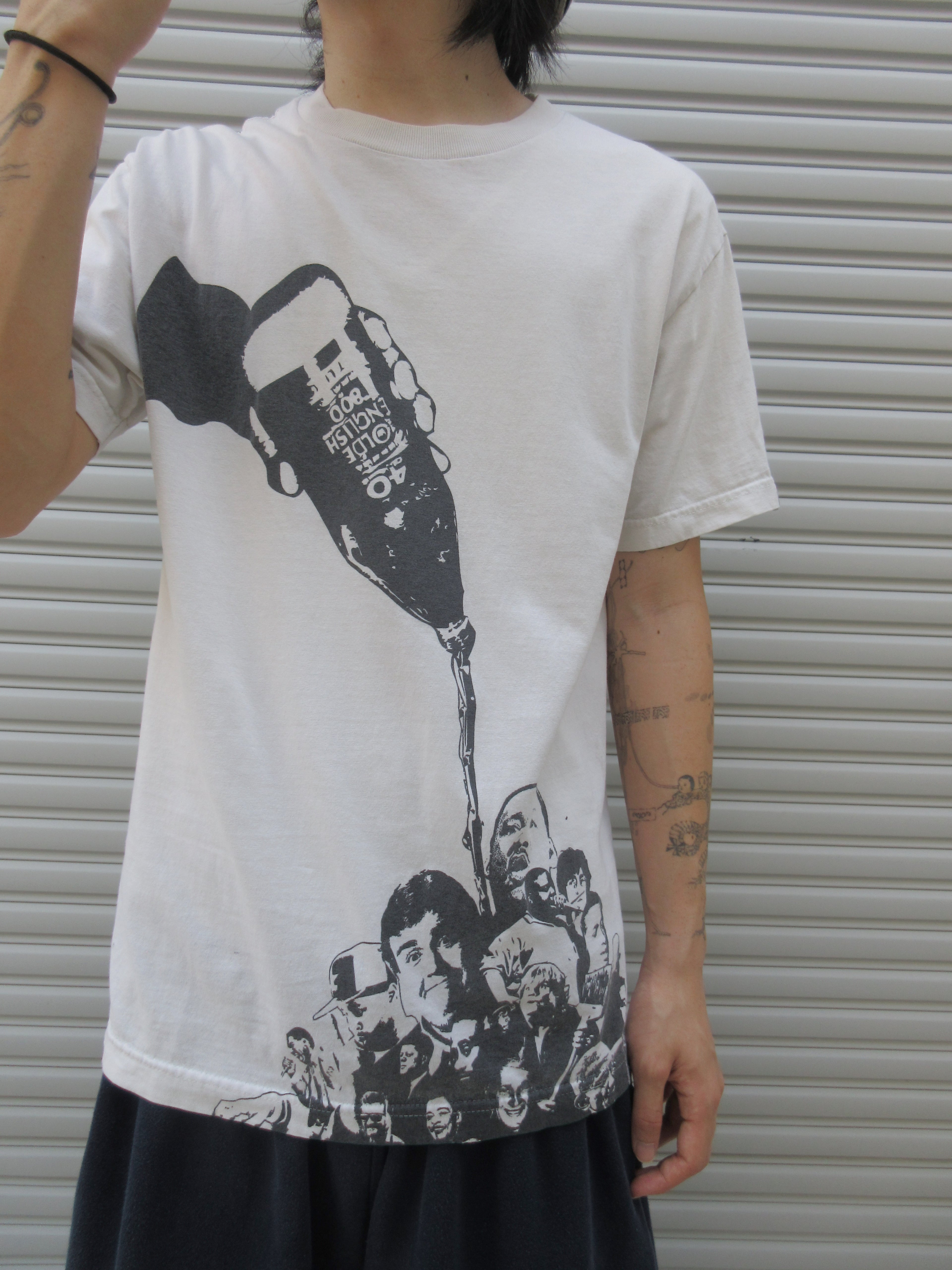 90~00s AKOMPLICE Graphic Tee