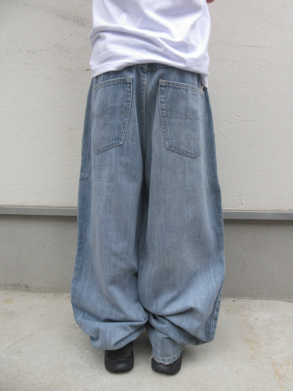 00s Anchor Blue BEYOND BAGGY Denim