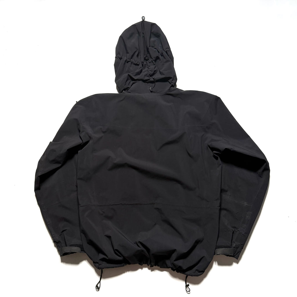 10's Arc’teryx Alpha SV Jacket