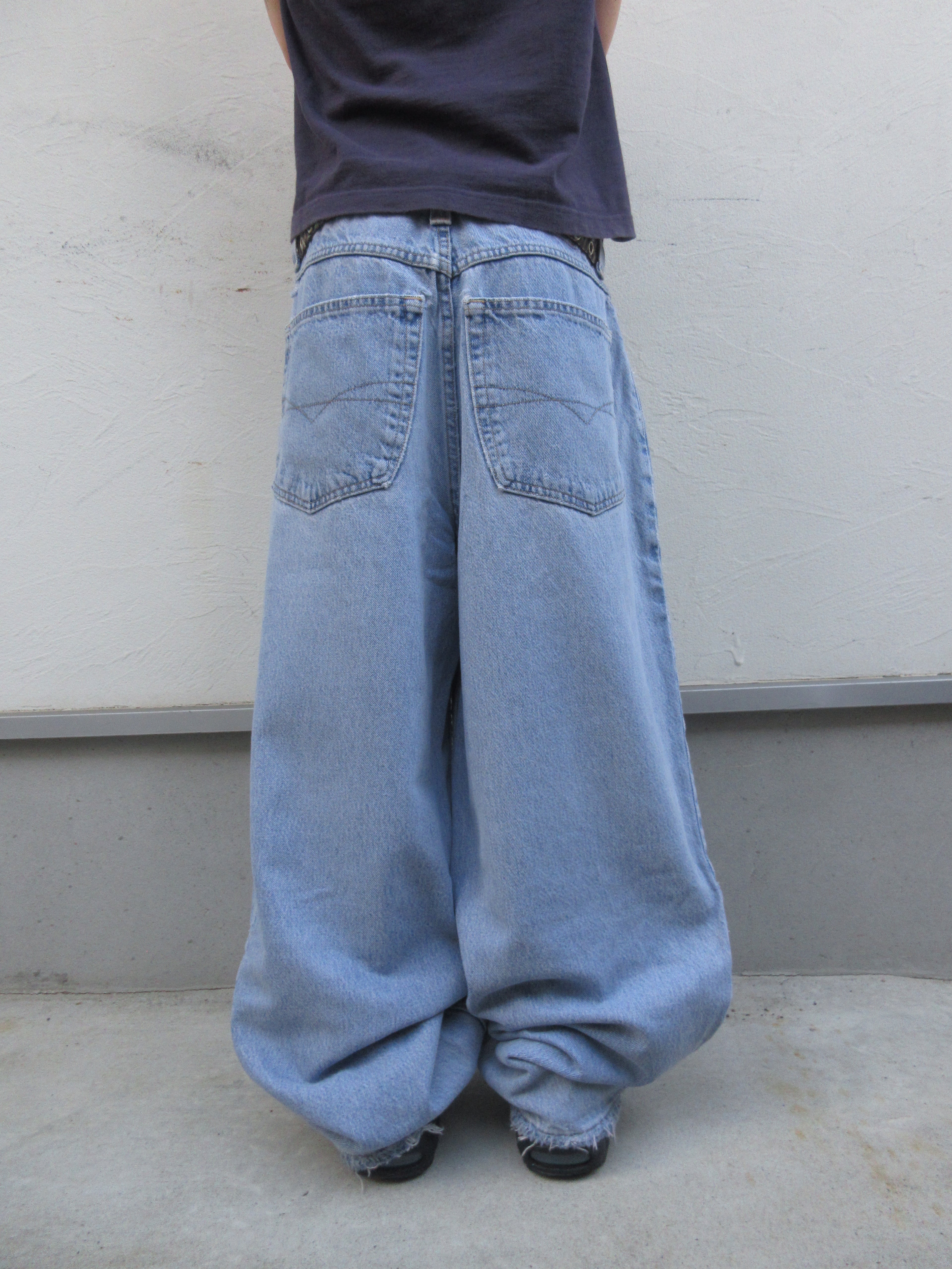 00s Anchor Blue BEYOND BAGGY Denim