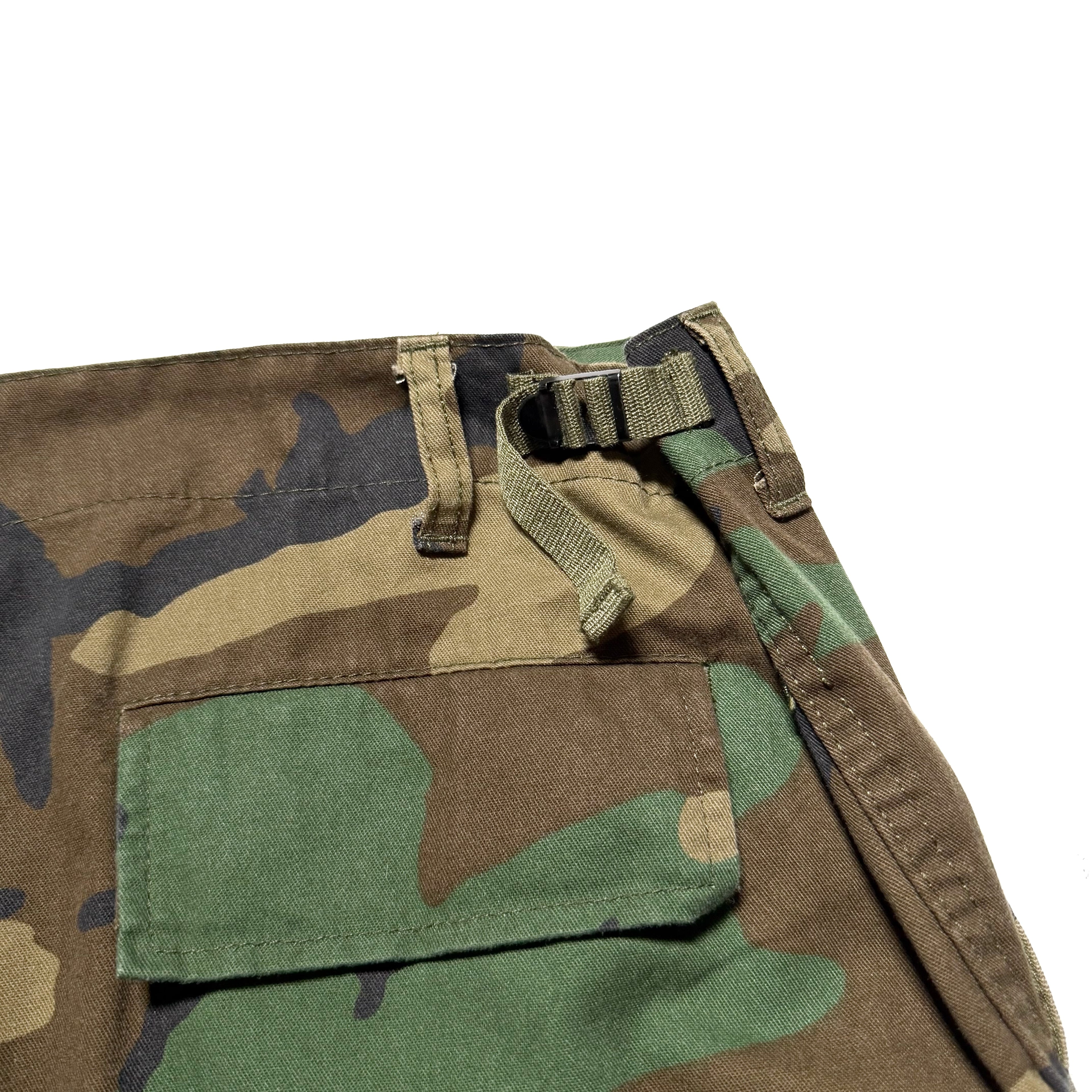 00s UNKNOWN Camo Cargoshorts