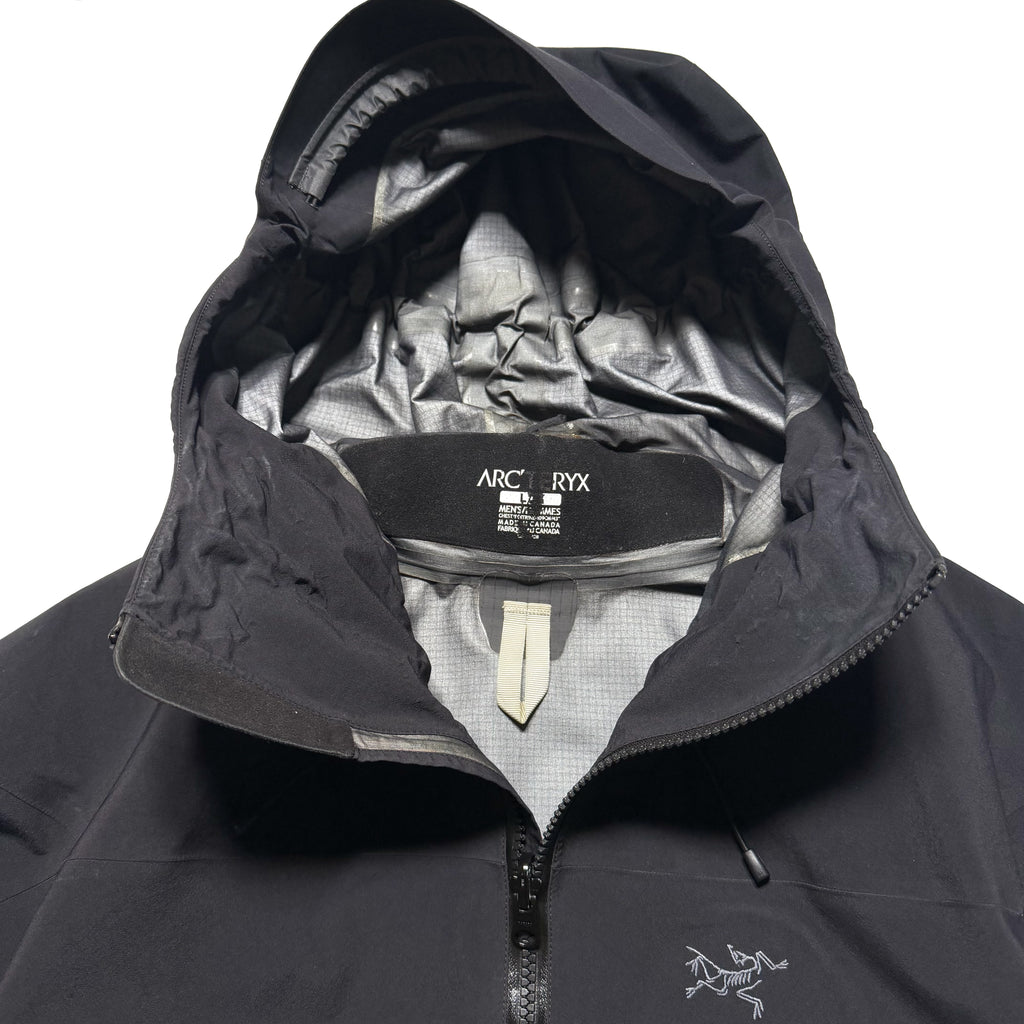 10's Arc’teryx Alpha SV Jacket