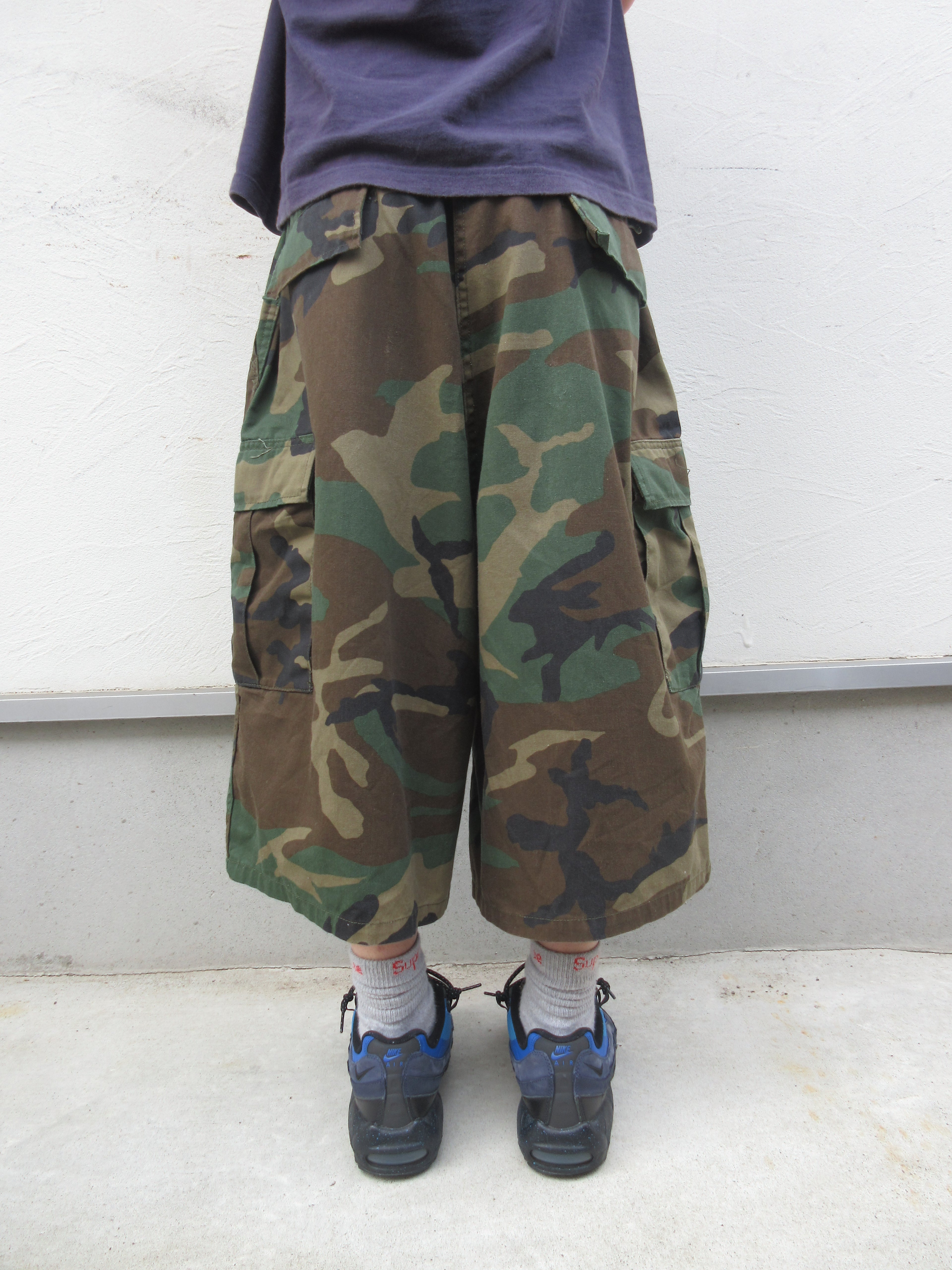 00s UNKNOWN Camo Cargoshorts
