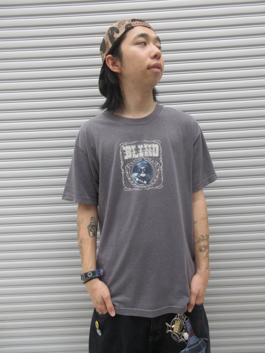 00s BLIND Logo Graphic Tee