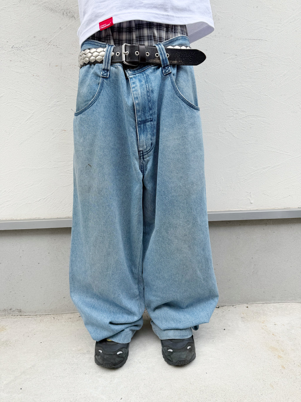 90~00s Machine Baggy Washed Denim