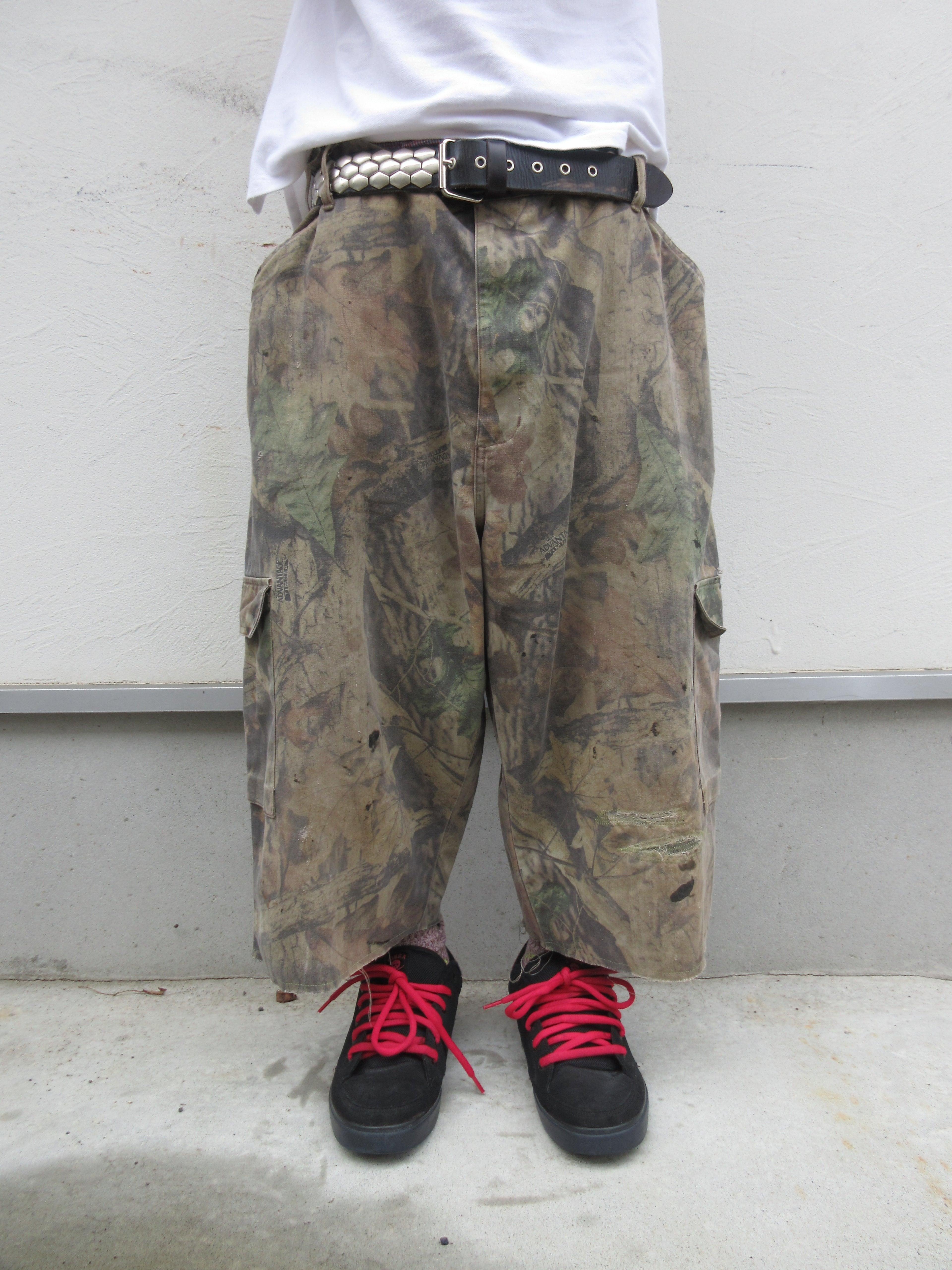 00s UNKNOWN Tree Camo Baggy Cargo Shorts